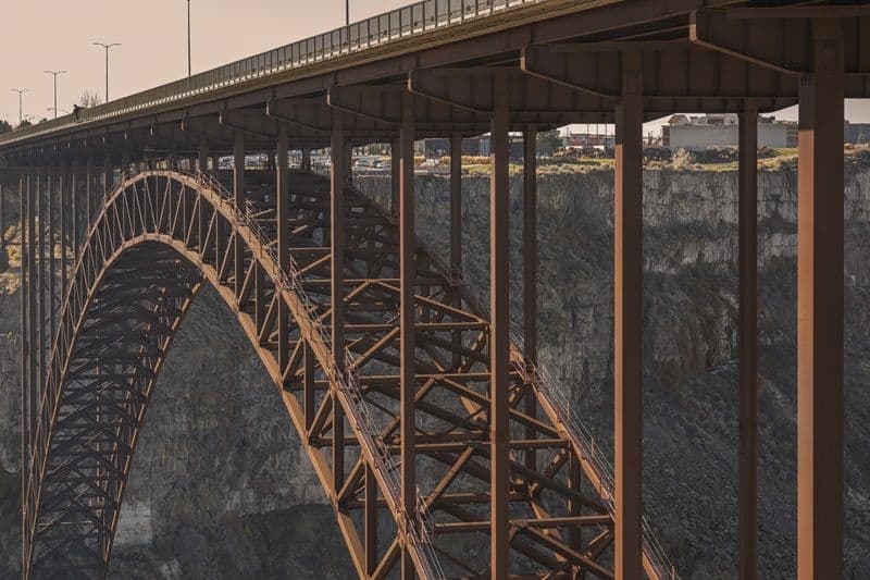 Difference between steel beams and columns